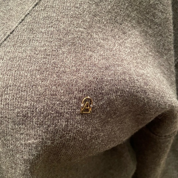 Korean Brand: Atelier Nain cut out cardigan - Picture 3 of 12